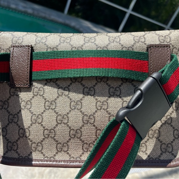Gucci GG Supreme Vintage Belt Bag - Picture 9 of 14